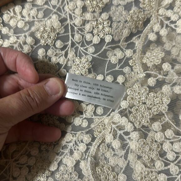 tinsel & fir Ivory Gold Embroidered Floral Winter Branches Lace Table Runner - Picture 8 of 11